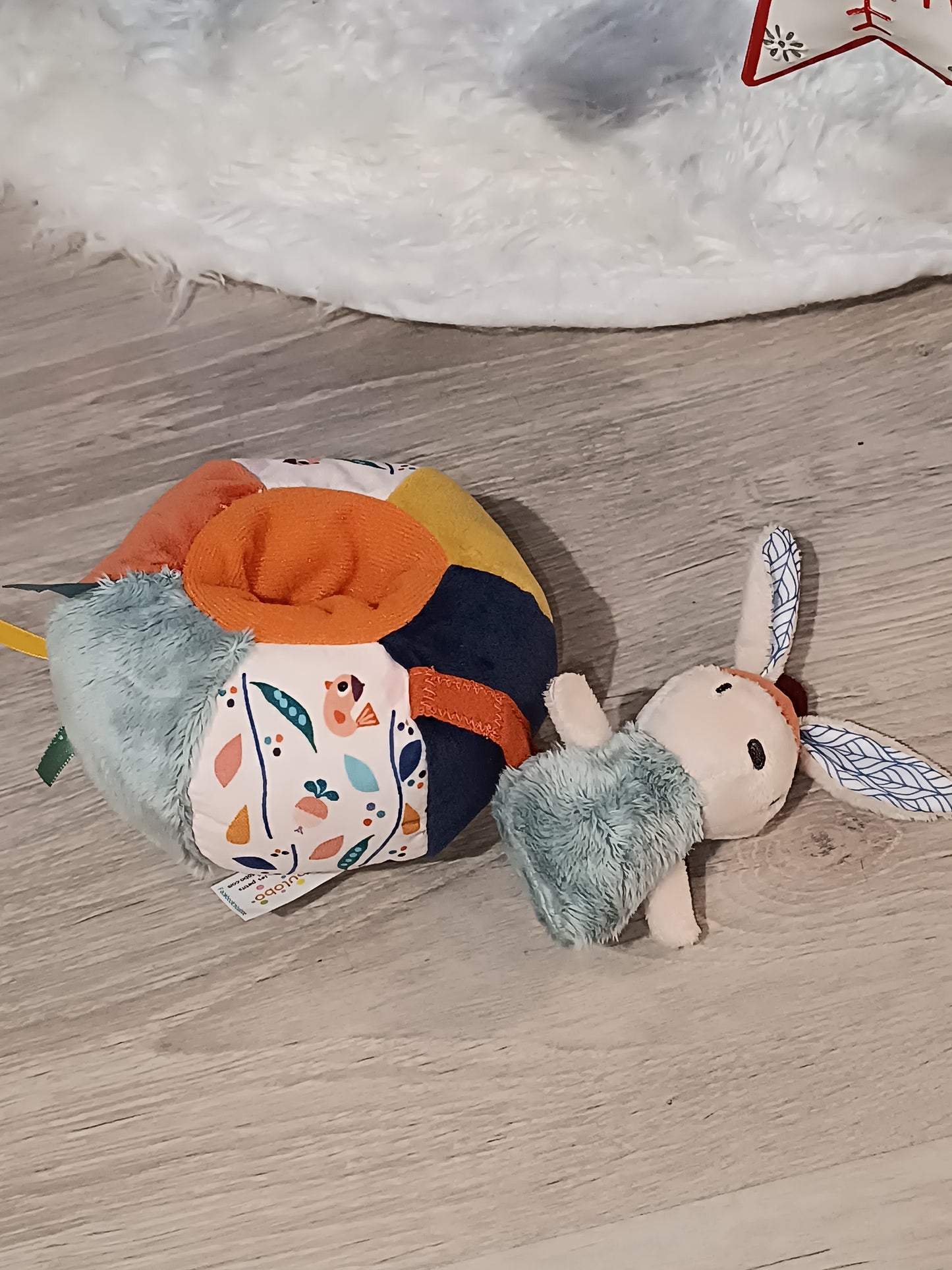 Balle sensorielle Gabin Le Lapin